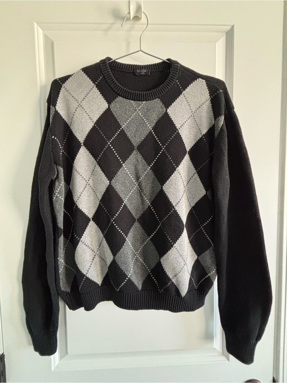 Brandy Melville Black & Gray Argyle Crewneck Sweater